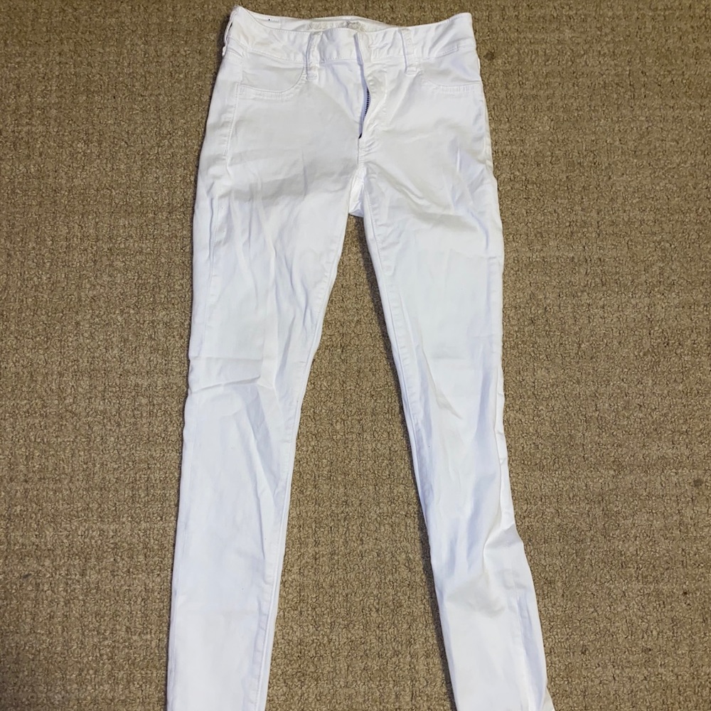 Women’s White Jeans